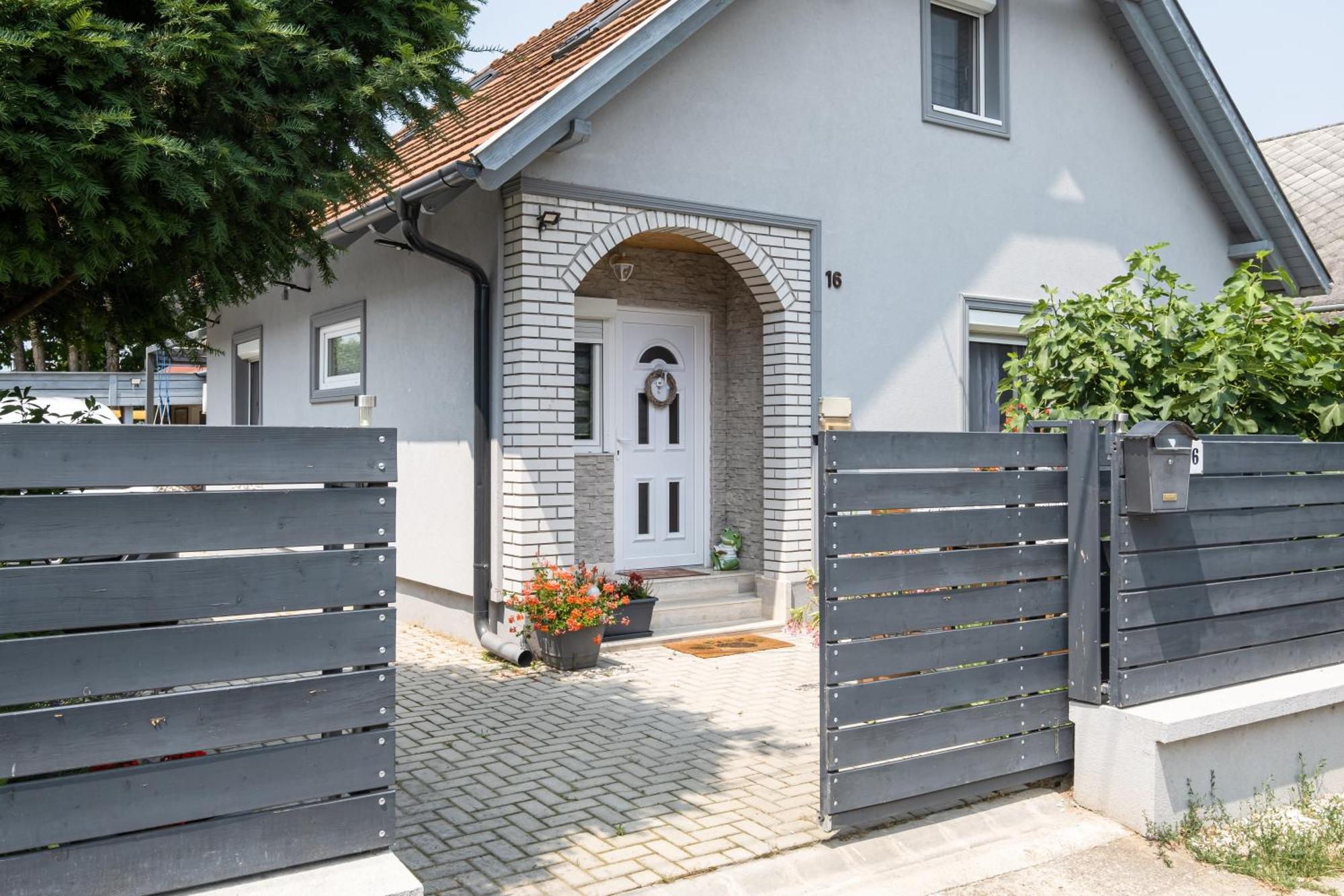 Szuerke Vendeghaz Balatonkenesen Daire Dış mekan fotoğraf