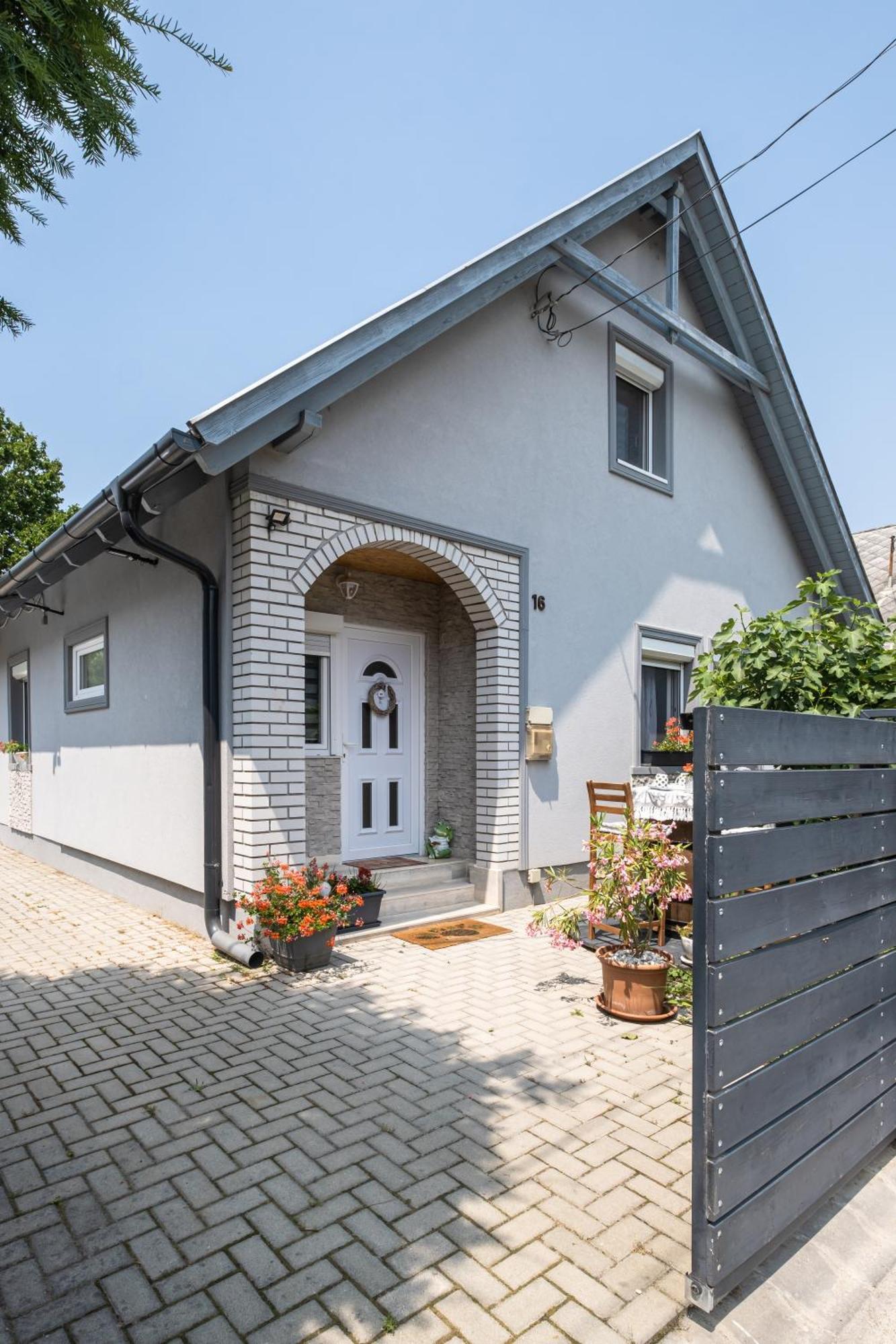 Szuerke Vendeghaz Balatonkenesen Daire Dış mekan fotoğraf